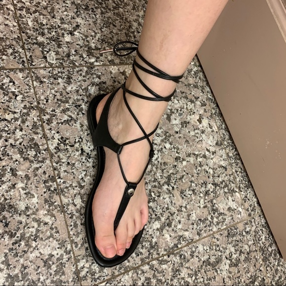 Michael Kor Lace up black sandals - Picture 5 of 5